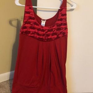 Long red tank